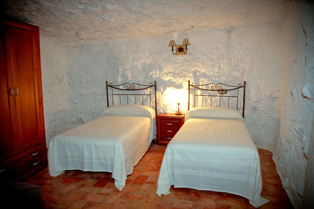 Casa Rural La Bodeguilla Алкала дел Хукар Стая снимка