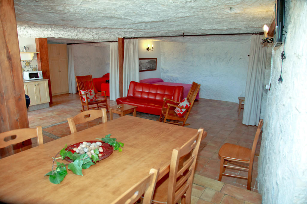 Casa Rural La Bodeguilla Алкала дел Хукар Стая снимка